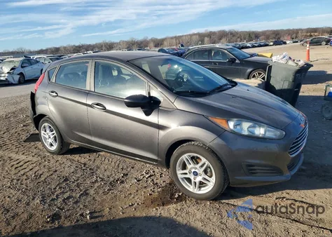 2018 Ford Fiesta Se z USA, uszkodzony, nr VIN 3FADP4EJ9JM127744
